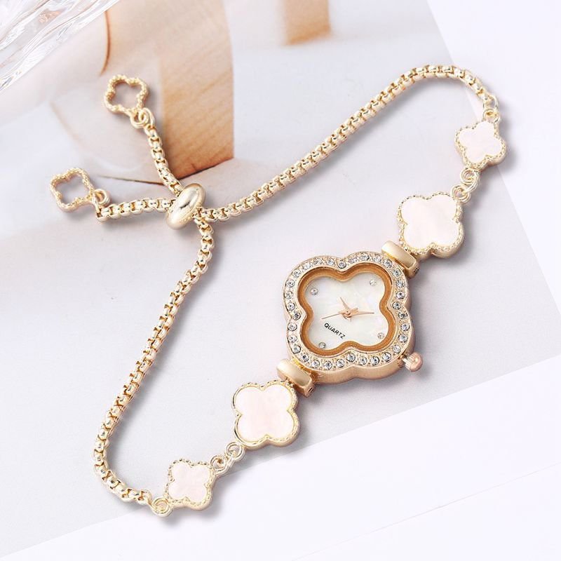 Women Simple Creative Four-Leaf Clover Rhinestone Pull Bracelet Watch