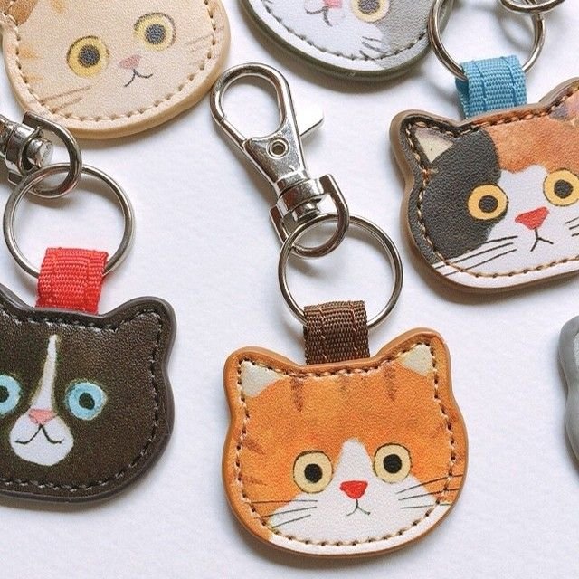 Women Simple Cute Kitten Leather Key Chain Pendant