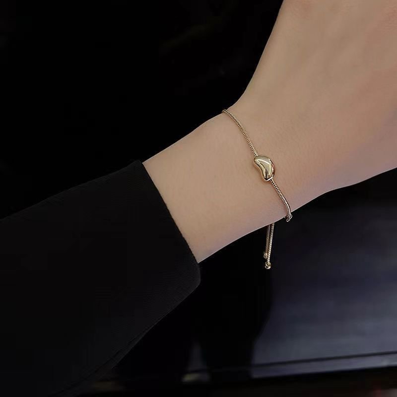 Women Simple Fashion Acacia Bean Pull Bracelet