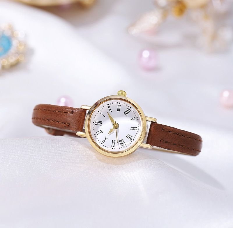 Women Simple Roman Numeral Quartz Watch